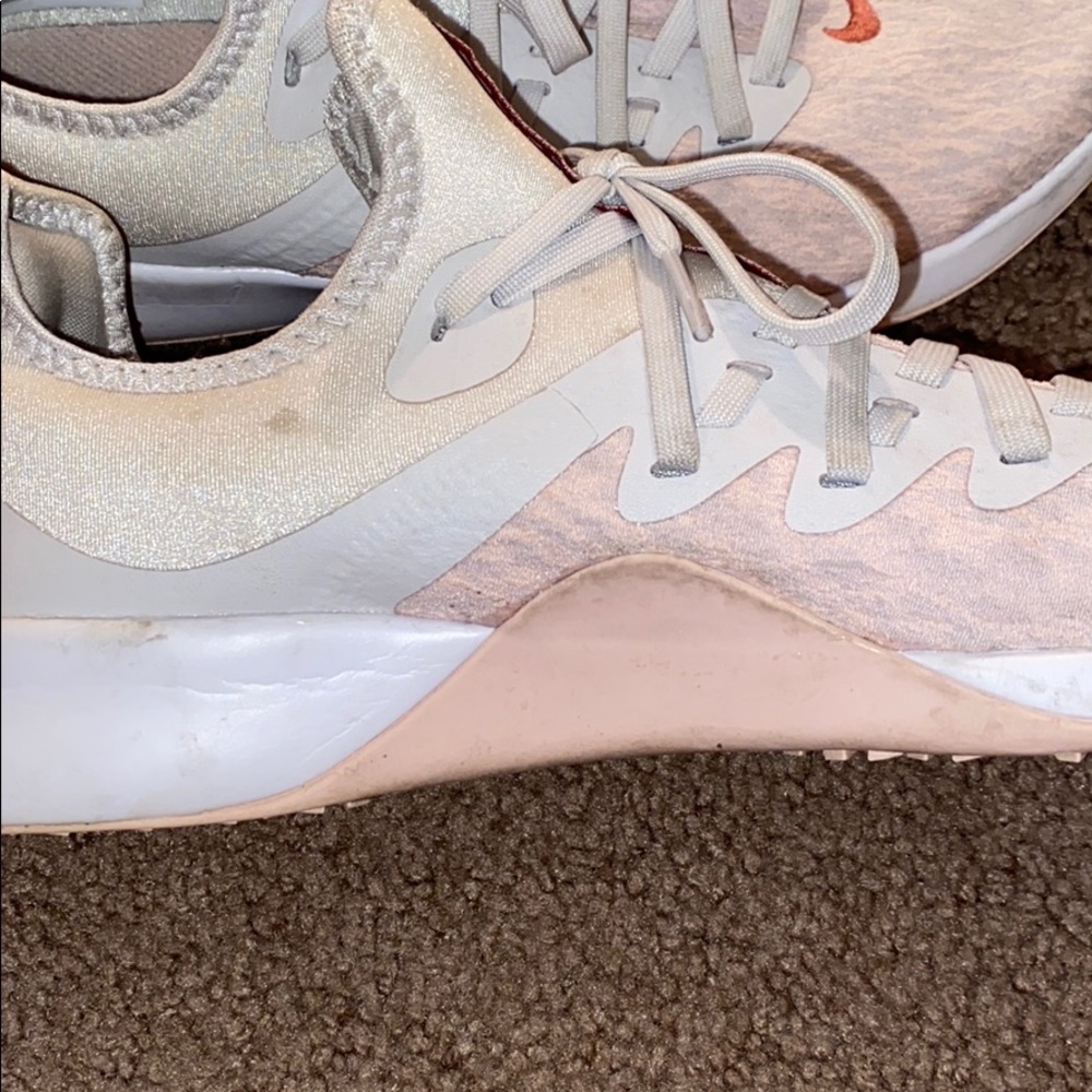 Nike Shoes! - Picture 2 of 3